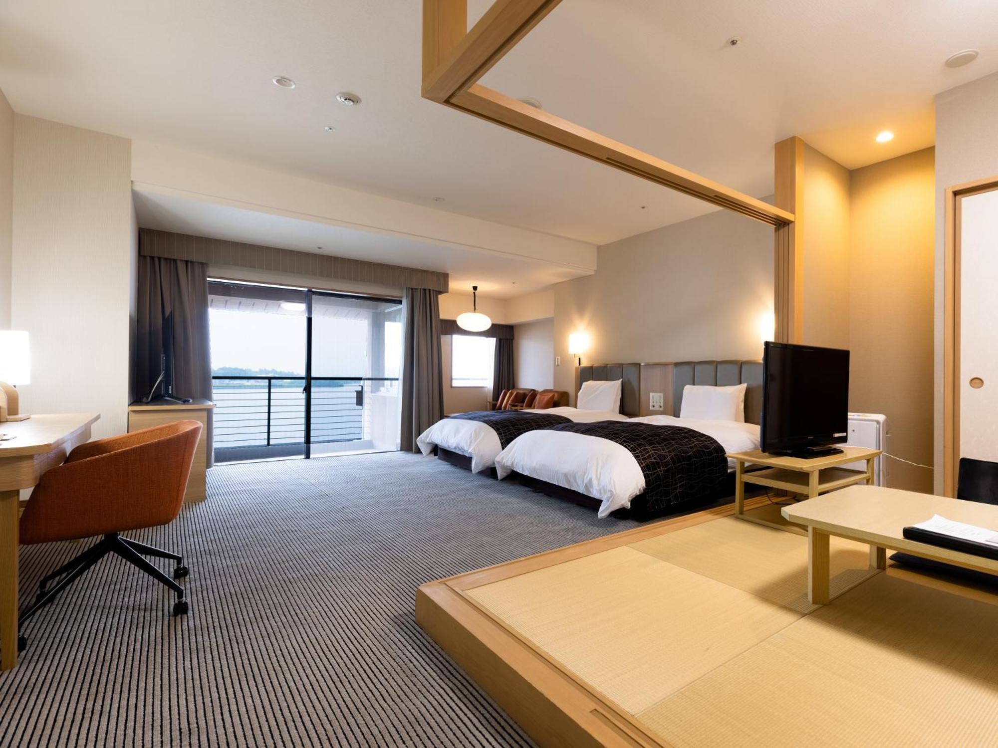 Apa Hotel & Resort Kaga Katayamazu Onsen Kasuikyo المظهر الخارجي الصورة
