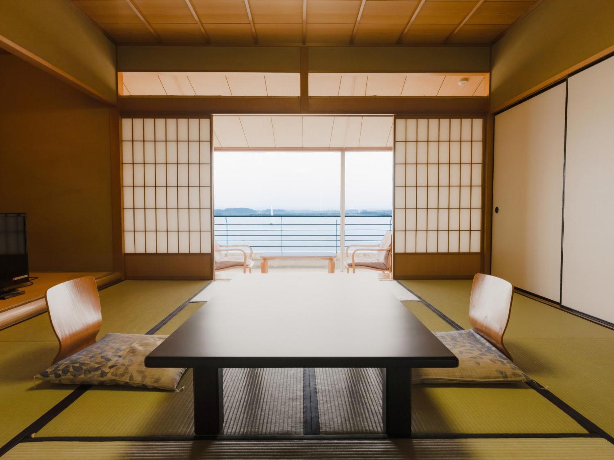 Apa Hotel & Resort Kaga Katayamazu Onsen Kasuikyo المظهر الخارجي الصورة