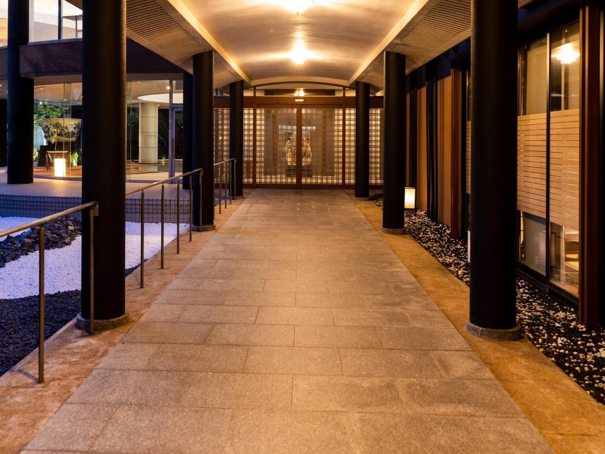 Apa Hotel & Resort Kaga Katayamazu Onsen Kasuikyo المظهر الخارجي الصورة